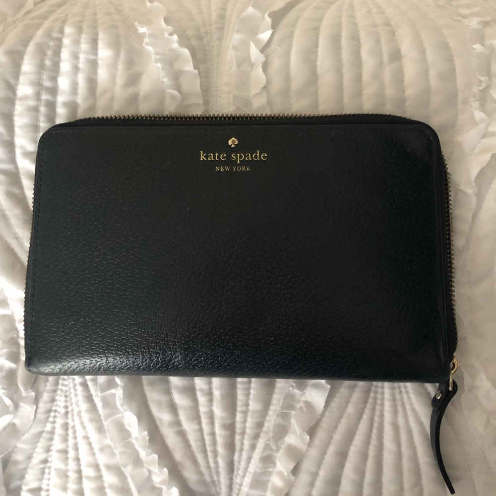 Kate Spade travel wallet